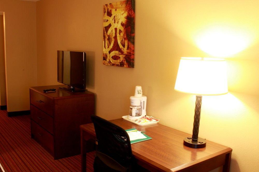 Best Western Woodland Inn Zewnętrze zdjęcie
