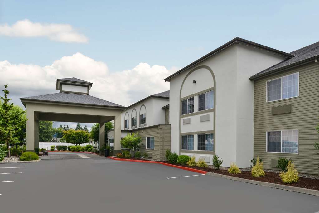 Best Western Woodland Inn Zewnętrze zdjęcie