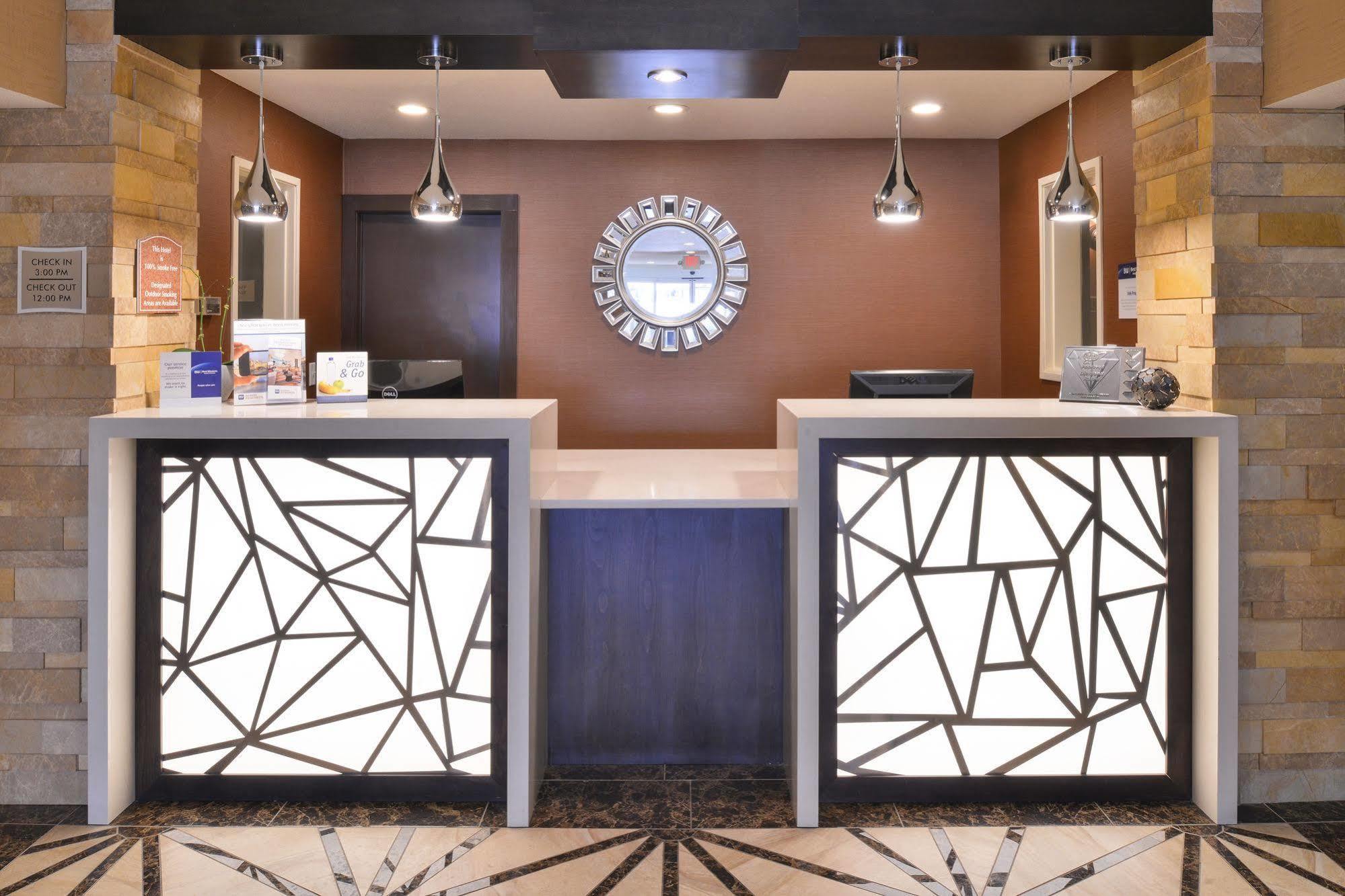 Best Western Woodland Inn Zewnętrze zdjęcie