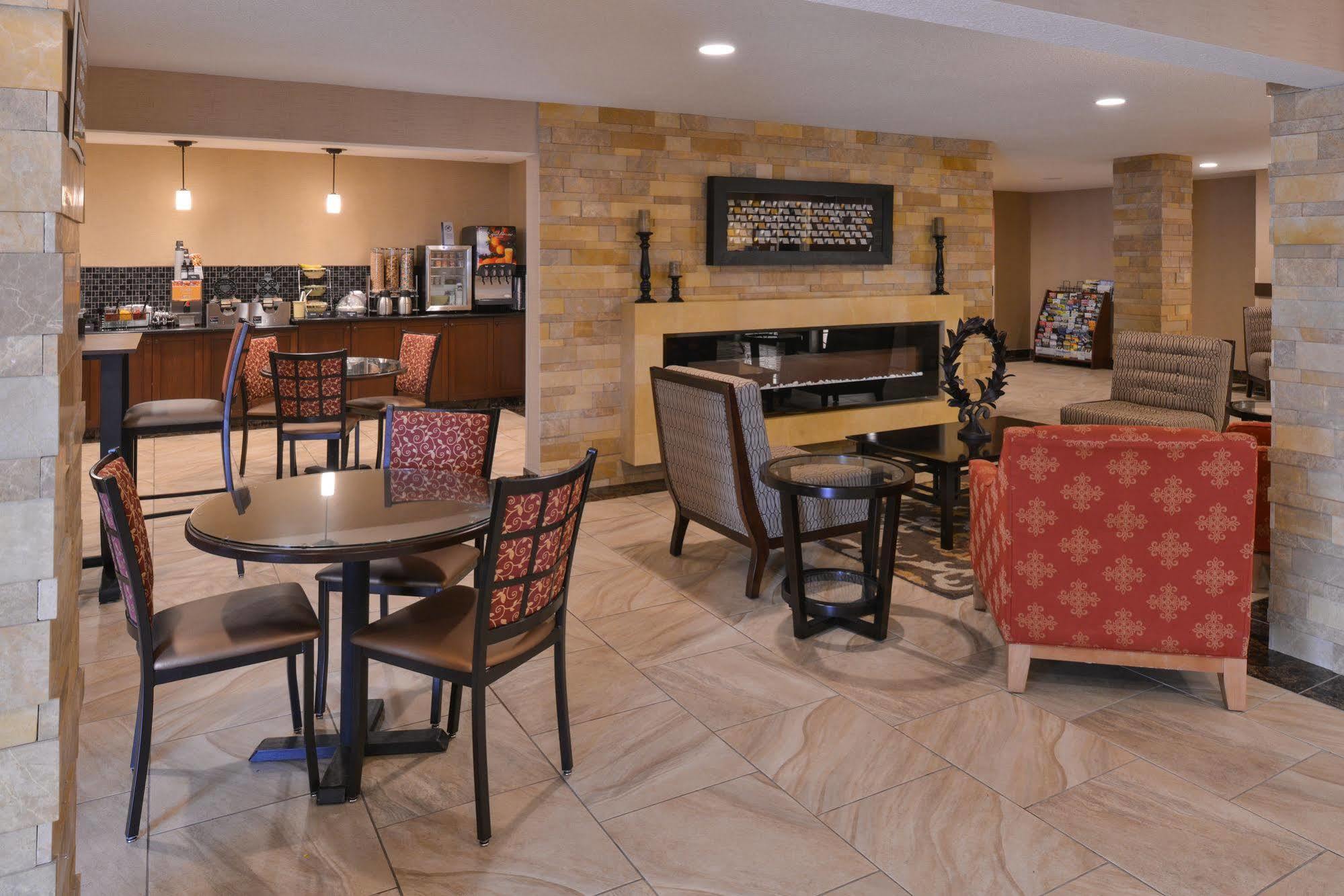 Best Western Woodland Inn Zewnętrze zdjęcie
